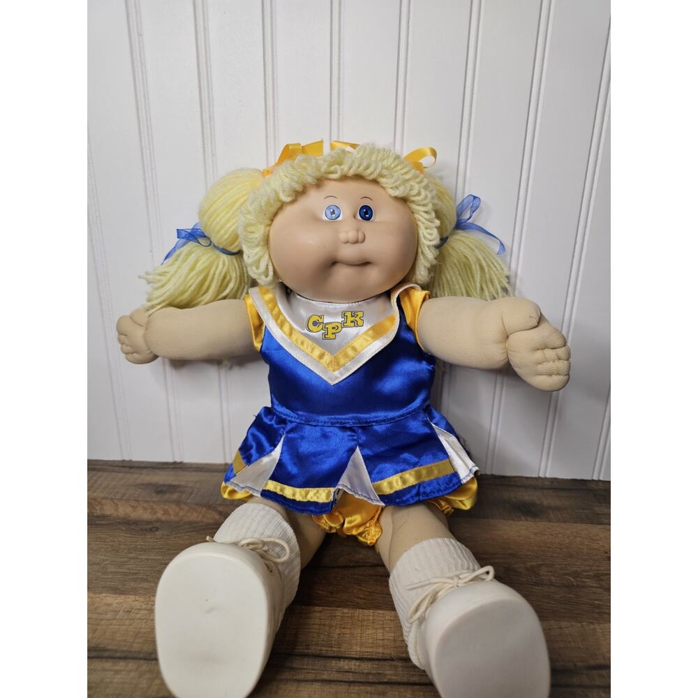 Cabbage Patch Kids 1984 Blonde Hair Blue Eye Cheerleader Doll Vintage - Picture 5 of 8